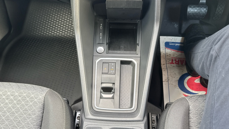 Ford Transit Connect 240 L2 Diesel 2.0 EcoBlue 122ps Limited Van Auto